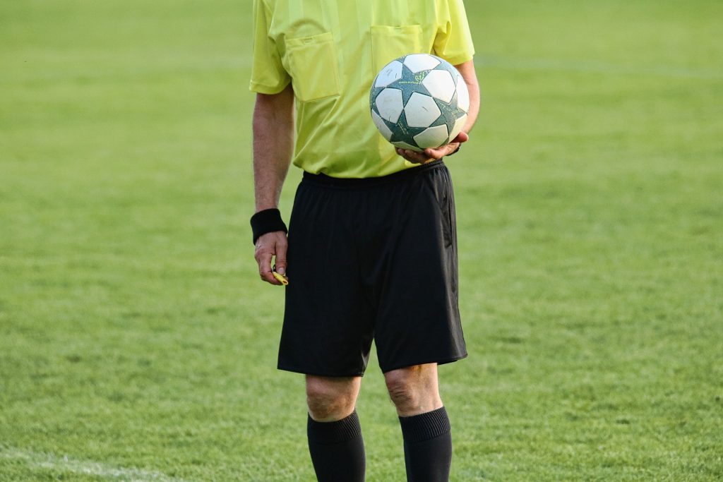 Javier Ceballos Jimenez arbitros de las finales de la Copa del Mundo 2